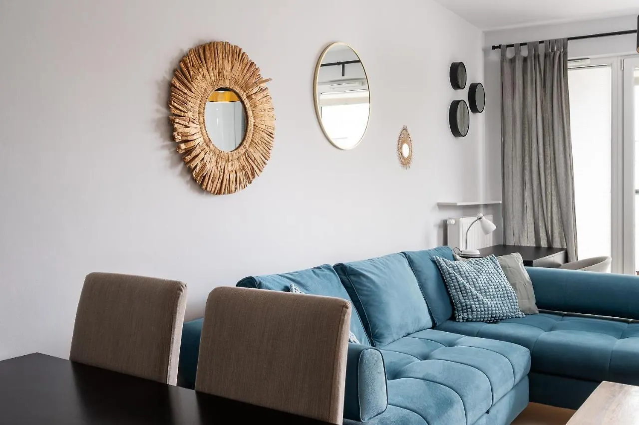 Bluszczanska Blue Modern Apartment ワルシャワ 0*,