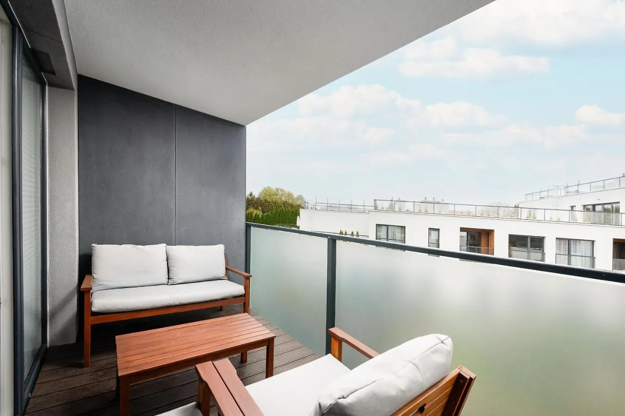 Bluszczanska Blue Modern Apartment ワルシャワ ポーランド